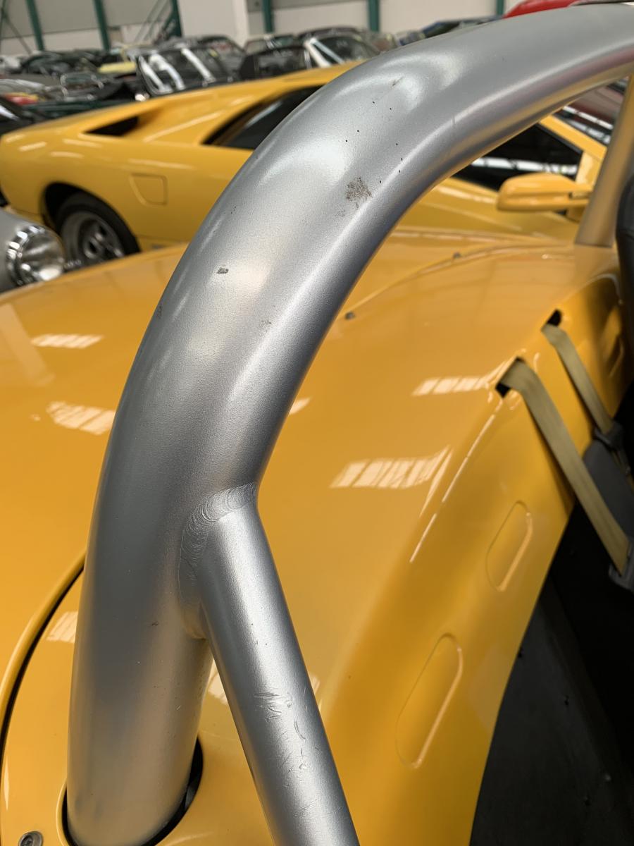 Детали экстерьера Renault Sport Spider 1996 года  (фото 15 из 22)